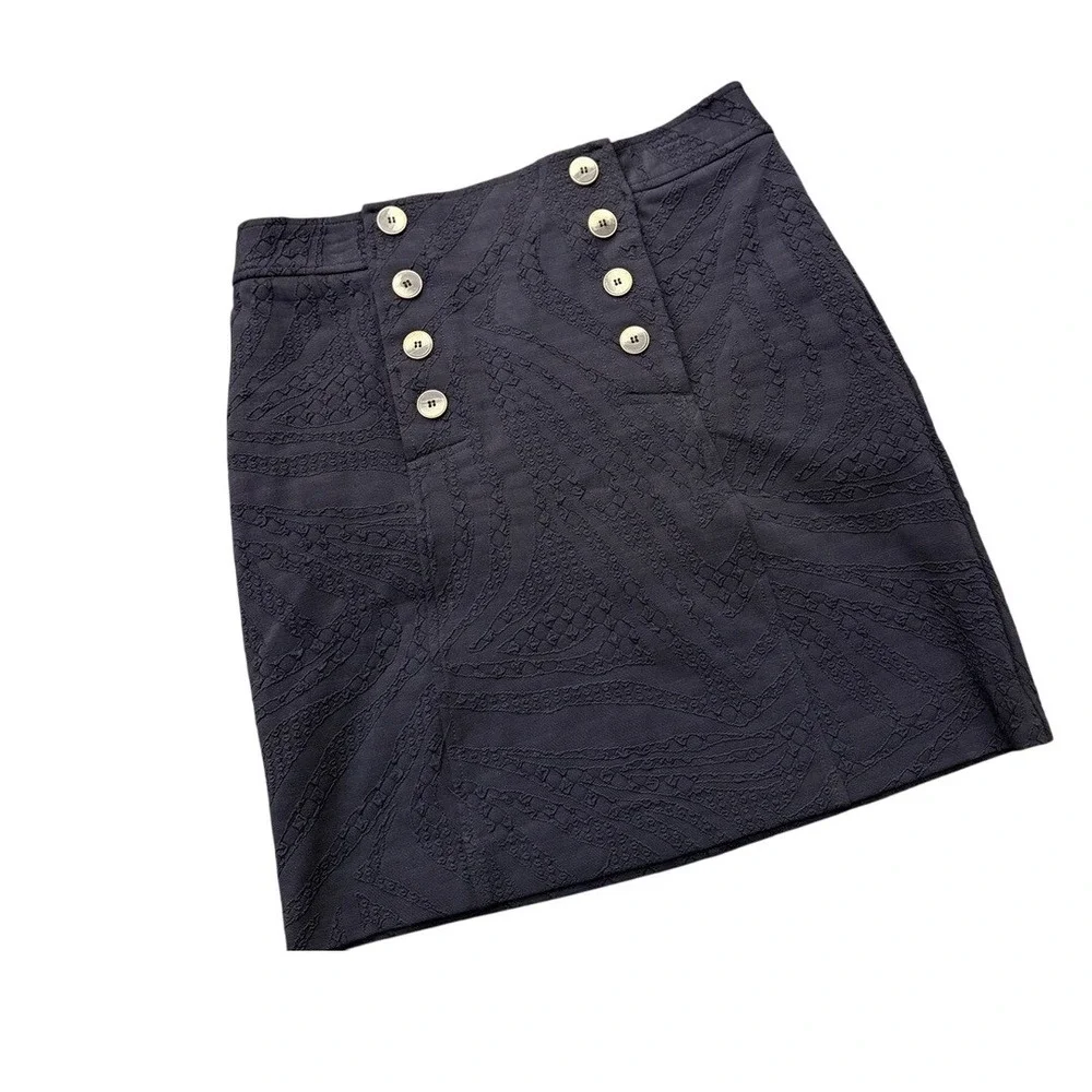 J McLaughlin Black Pencil Skirt with Jacquard Animal‎ Print NWT